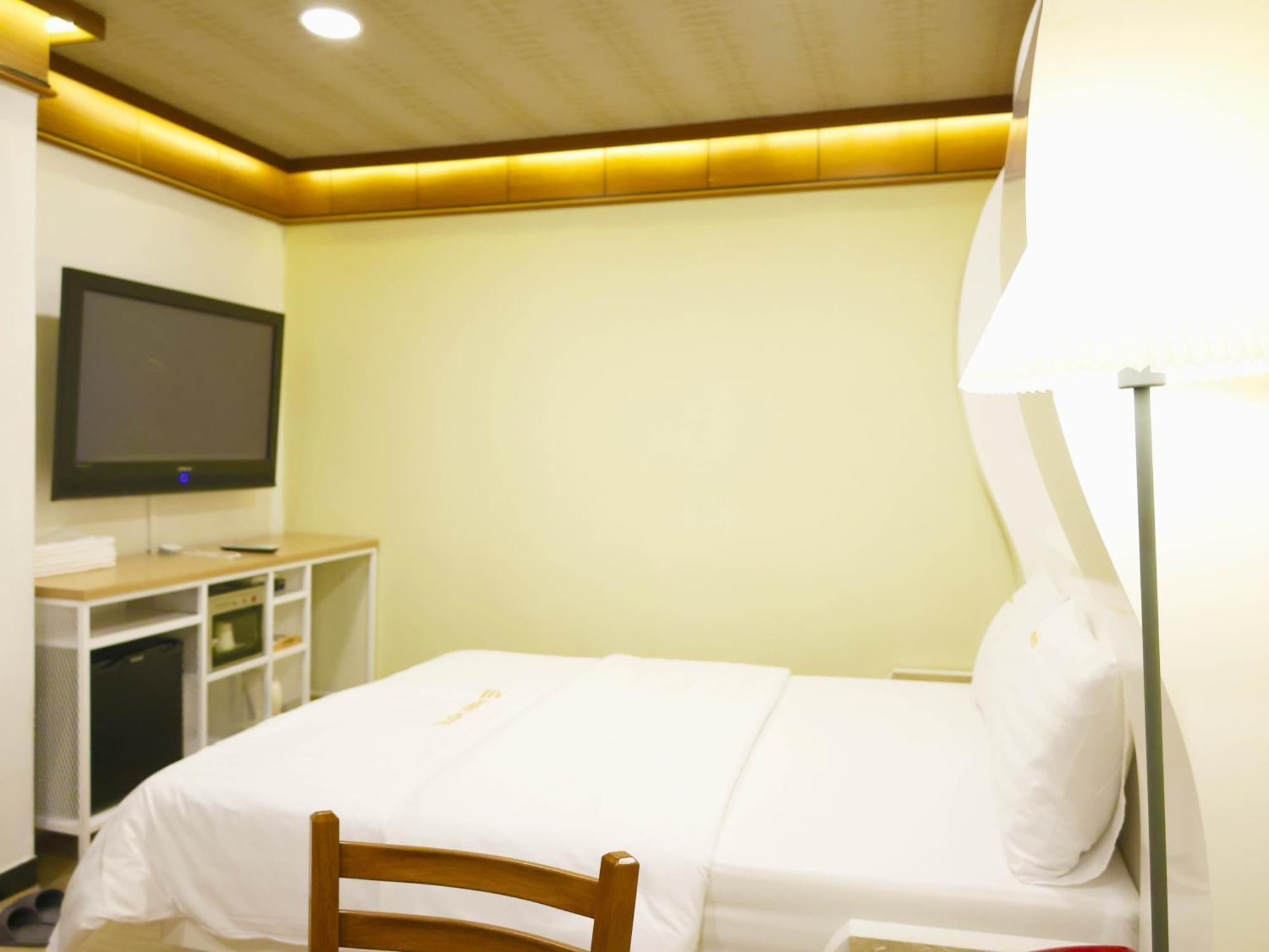 Goodstay Andong Park Hotel Exterior photo