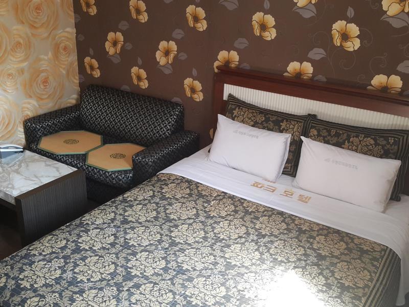 Goodstay Andong Park Hotel Exterior photo