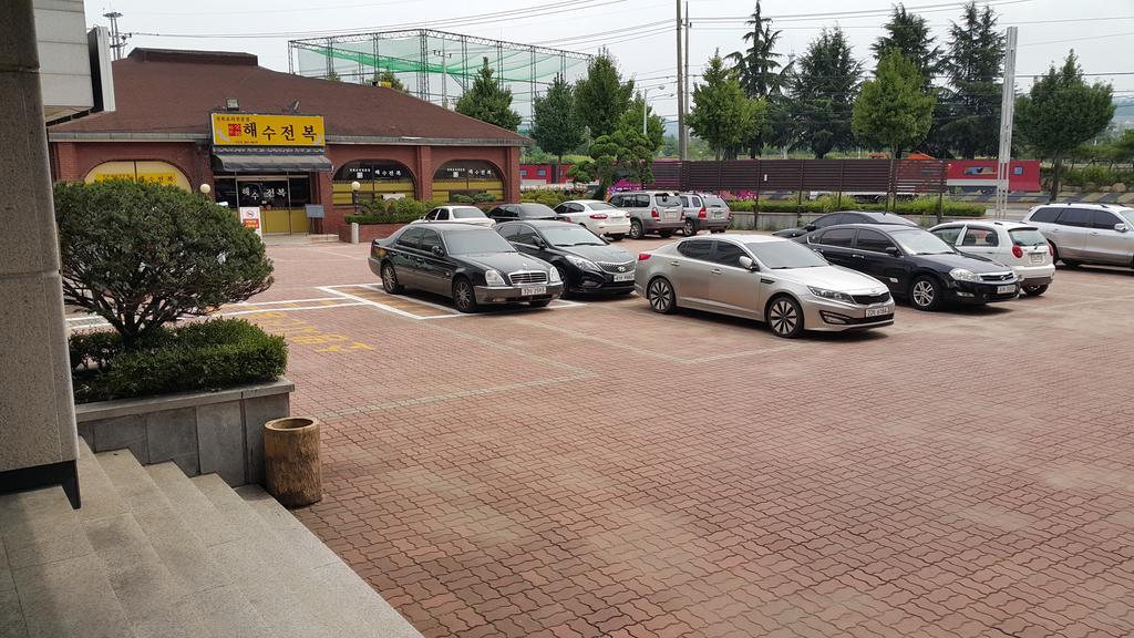 Goodstay Andong Park Hotel Exterior photo