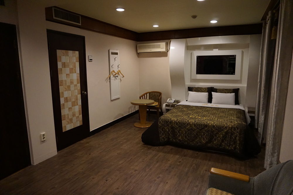 Goodstay Andong Park Hotel Exterior photo